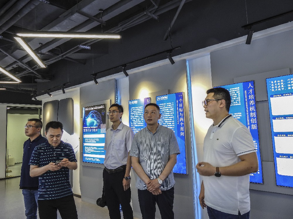 我院与中建安装集团华北公司开展合作交流活动